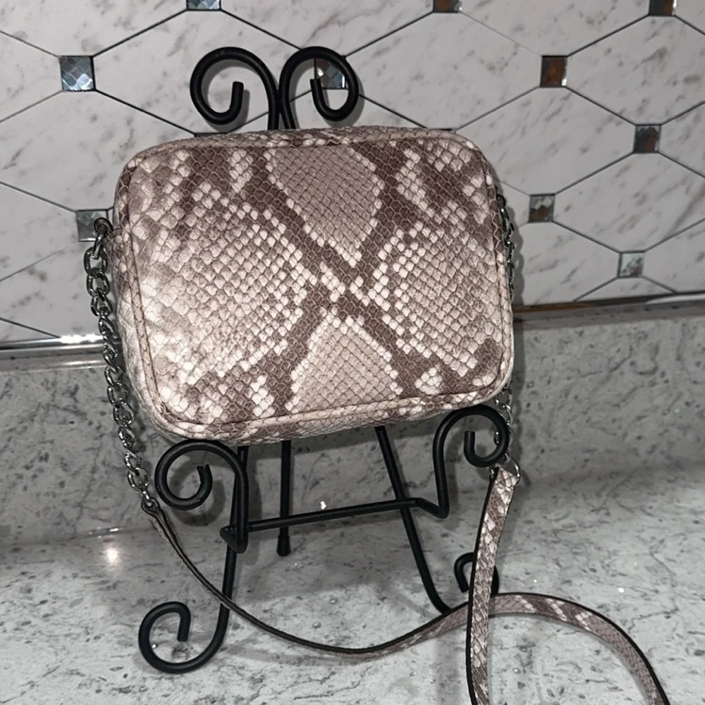 Michael Kors Snake Print Crossbody Bag Cindy Leather Purse AUTHENTIC Like New - Picture 7 of 12